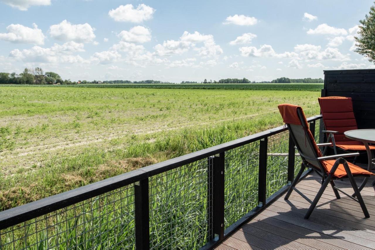 Vakantiewoning Oer It Fjild Holwerd Exterior photo